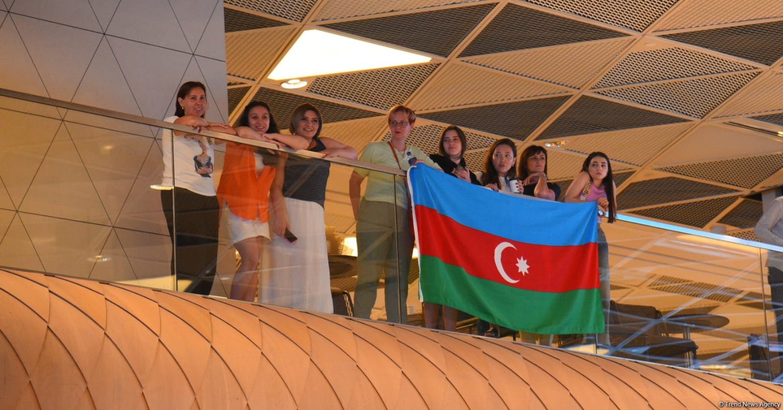 Olimpiya Oyunlarında uğurlu çıxış edən Azərbaycan millisi Vətənə qayıdıb (FOTO/VİDEO)