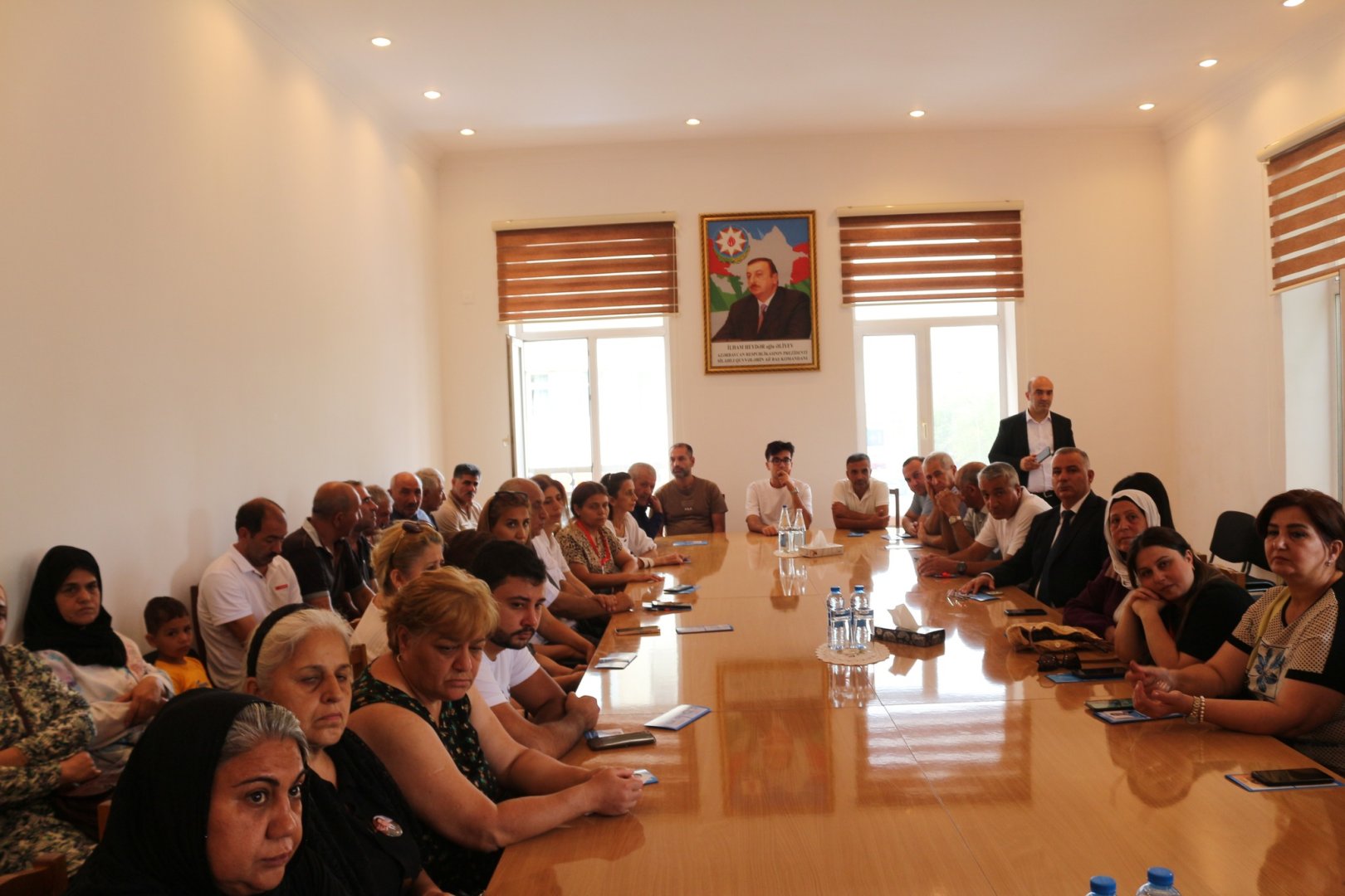 Deputatlığa namizəd Pərvanə Vəliyeva şəhid ailələrinin üzvləri, qazilər və müharibə veteranları ilə görüşü keçirib (FOTO)