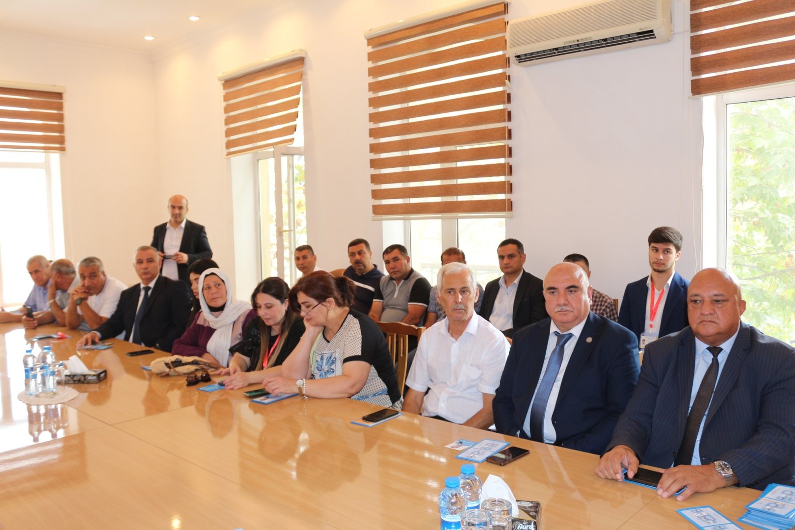 Deputatlığa namizəd Pərvanə Vəliyeva şəhid ailələrinin üzvləri, qazilər və müharibə veteranları ilə görüşü keçirib (FOTO)