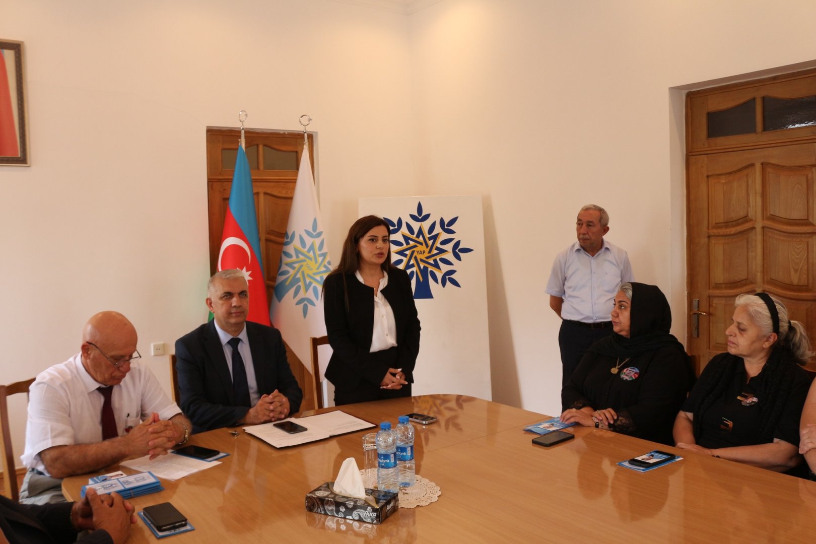 Deputatlığa namizəd Pərvanə Vəliyeva şəhid ailələrinin üzvləri, qazilər və müharibə veteranları ilə görüşü keçirib (FOTO)