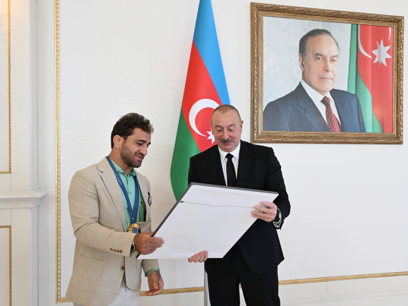 Prezident İlham Əliyev Paris Yay Olimpiya Oyunlarında medal qazanmış Azərbaycan idmançılarını və onların məşqçilərini qəbul edib (YENİLƏNİB) (FOTO/VİDEO)