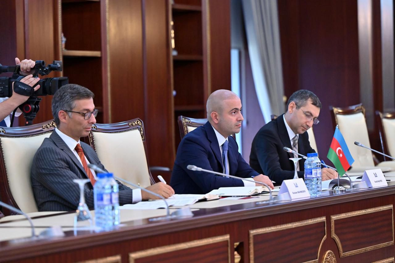 Qazaxıstan Parlamenti Senatının nümayəndə heyəti Milli Məclisdə olub (FOTO)