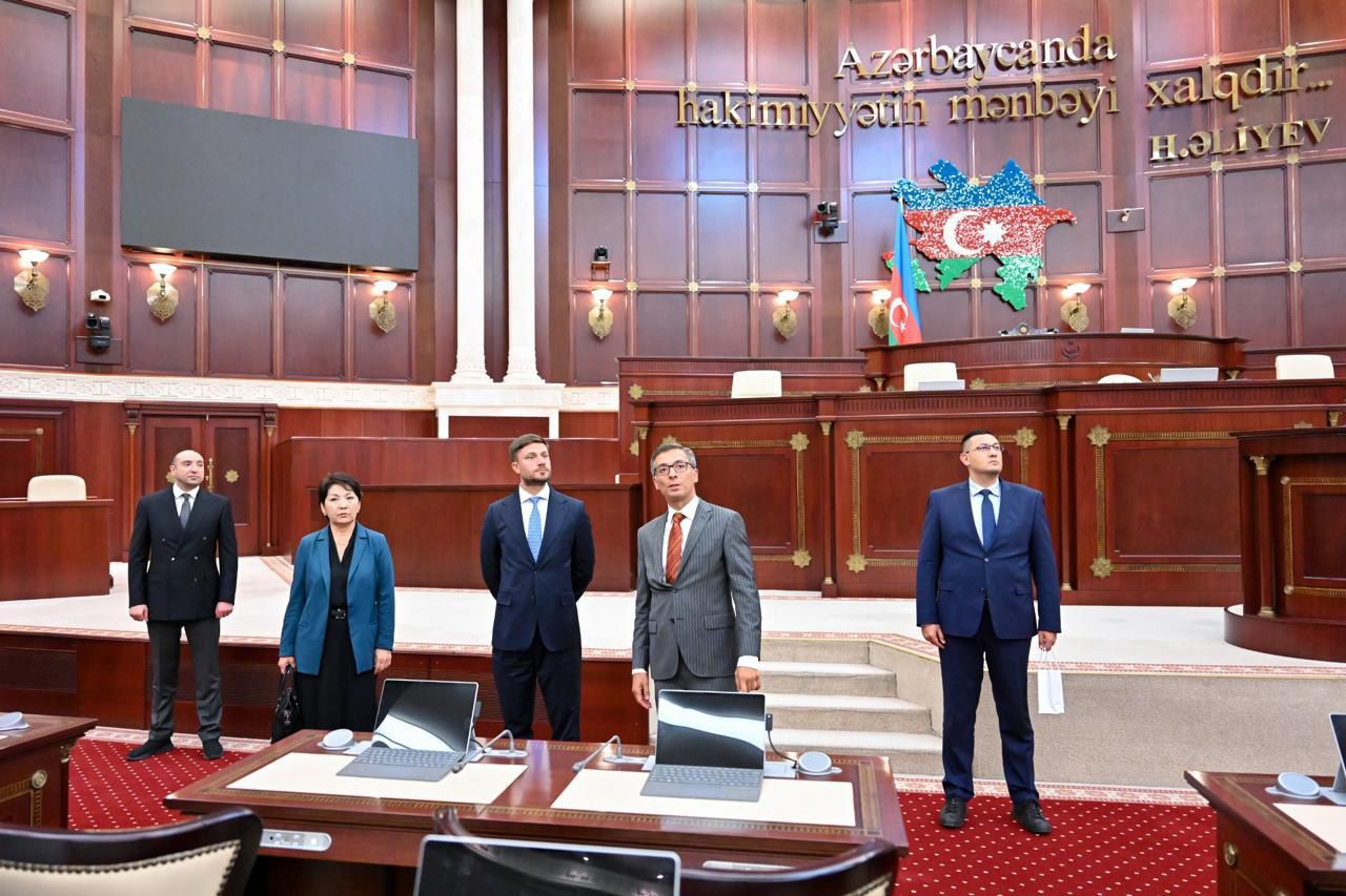 Qazaxıstan Parlamenti Senatının nümayəndə heyəti Milli Məclisdə olub (FOTO)