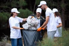 COP29 Könüllüləri “Təkrar emal fəalları” adlı təmizlik aksiyası keçiriblər (FOTO)