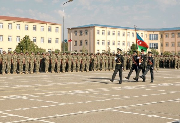 Ehtiyata buraxılan kursantların ehtiyatda olmasının son yaş həddi müəyyənləşir