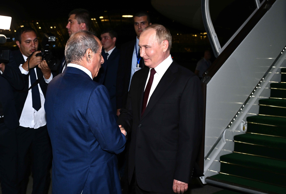 Rusiya Prezidenti Vladimir Putin Azərbaycana dövlət səfərinə gəlib (FOTO/VİDEO)