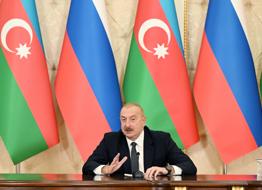 Prezident İlham Əliyev: Azərbaycanda rus dilində tədris olunan 324 məktəb var