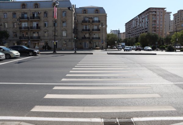 Xocalı prospektinin Yusif Səfərov küçəsi ilə kəsişməsində yol hərəkəti yenidən təşkil edilib