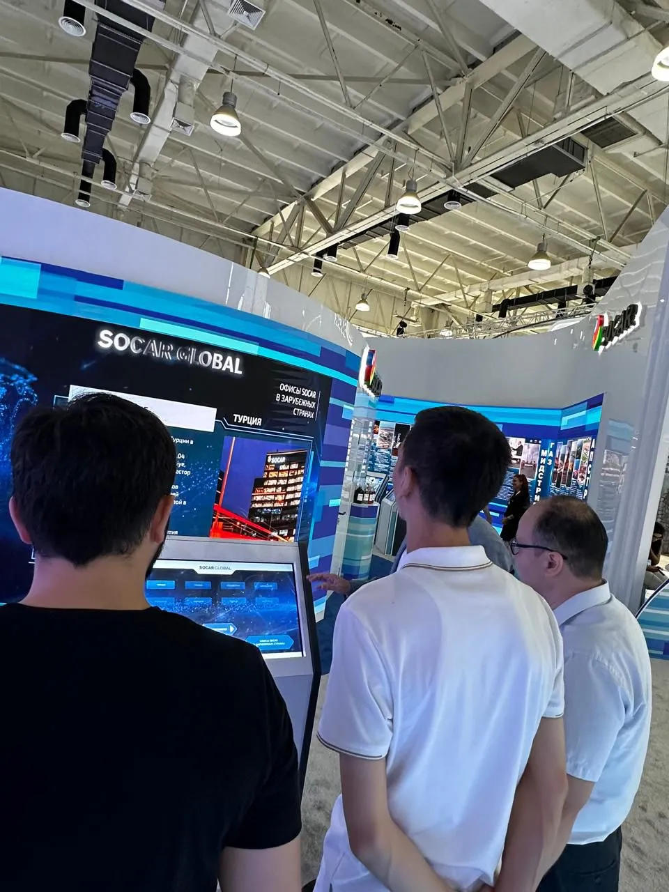 SOCAR Özbəkistanda təşkil olunan sərgidə öz stendi ilə təmsil olunur (FOTO)