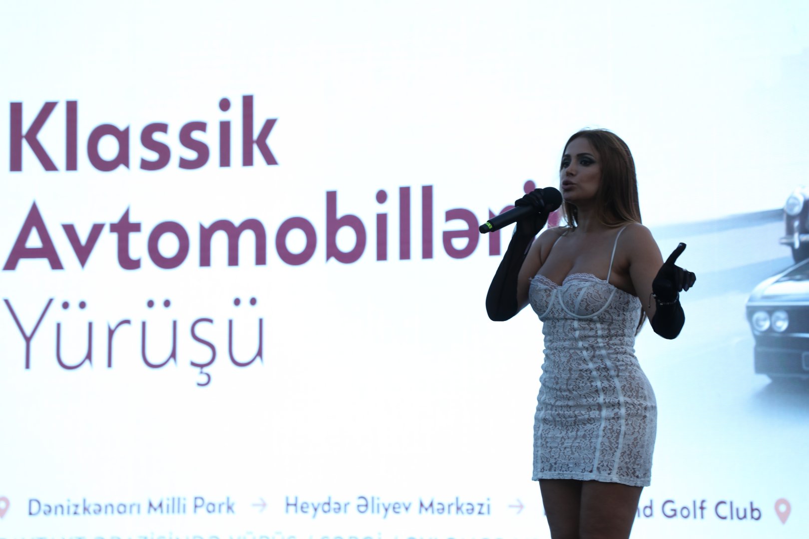 Bakıda klassik avtomobillərin yürüşü və sərgisi keçirilib (FOTO)