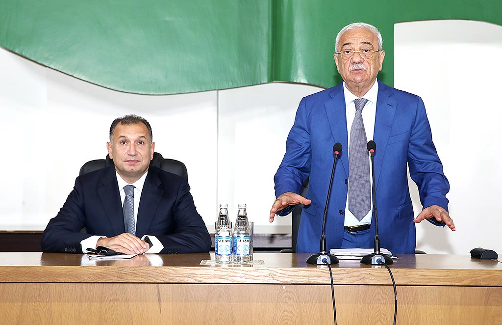 Azərbaycan Həmkarlar İttifaqları Konfederasiyasına yeni sədr seçildi (FOTO)