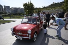 Bakıda klassik avtomobillərin yürüşü və sərgisi keçirilib (FOTO)