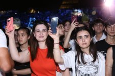 Heydər Əliyev Mərkəzinin parkında “Yay Festivalı” bağlanış konserti keçirilib (FOTO/VİDEO)