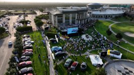 Bakıda klassik avtomobillərin yürüşü və sərgisi keçirilib (FOTO)