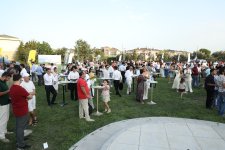 Bakıda klassik avtomobillərin yürüşü və sərgisi keçirilib (FOTO)