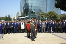 Türkiyənin Zəfər Bayramı münasibətilə Türk şəhidliyi ziyarət edilib (FOTO)