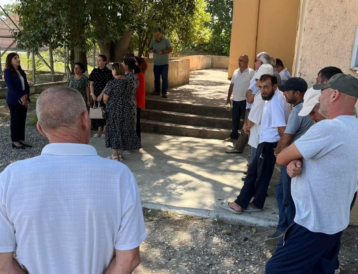 Sevil Mikayılova seçicilərlə növbəti görüşlər keçirib (FOTO)