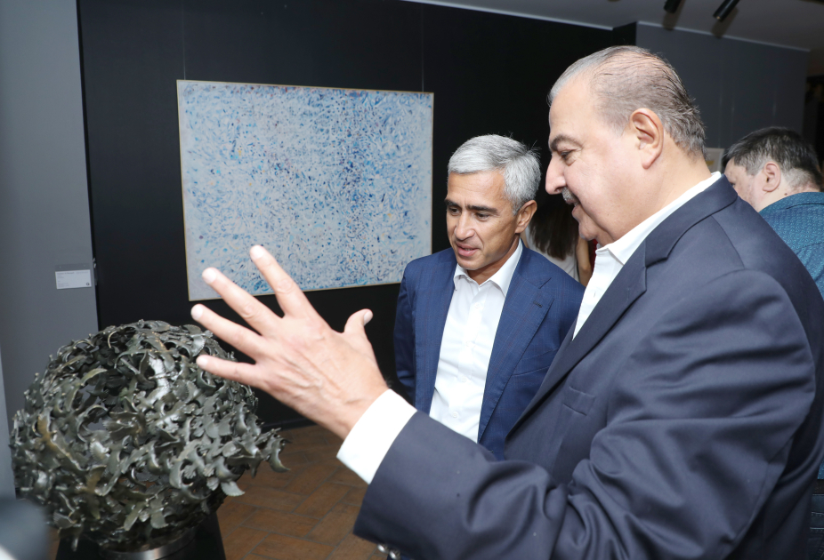 Bakıda Bəhreynli rəssamların əsərlərindən ibarət sərgi açılıb (FOTO)