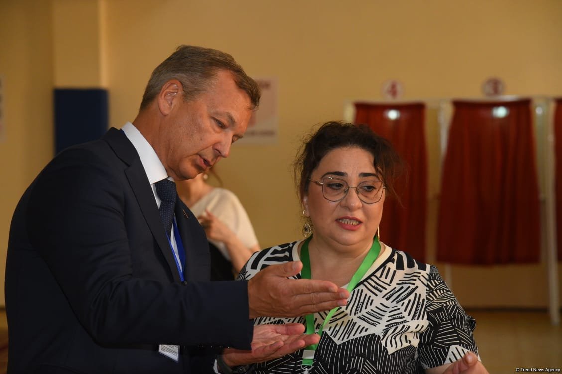 Seçicilərin azad şəkildə öz fikirlərini ifadə etməsi üçün hər cür şərait yaradılıb - MDB PA müşahidəçiləri (FOTO)
