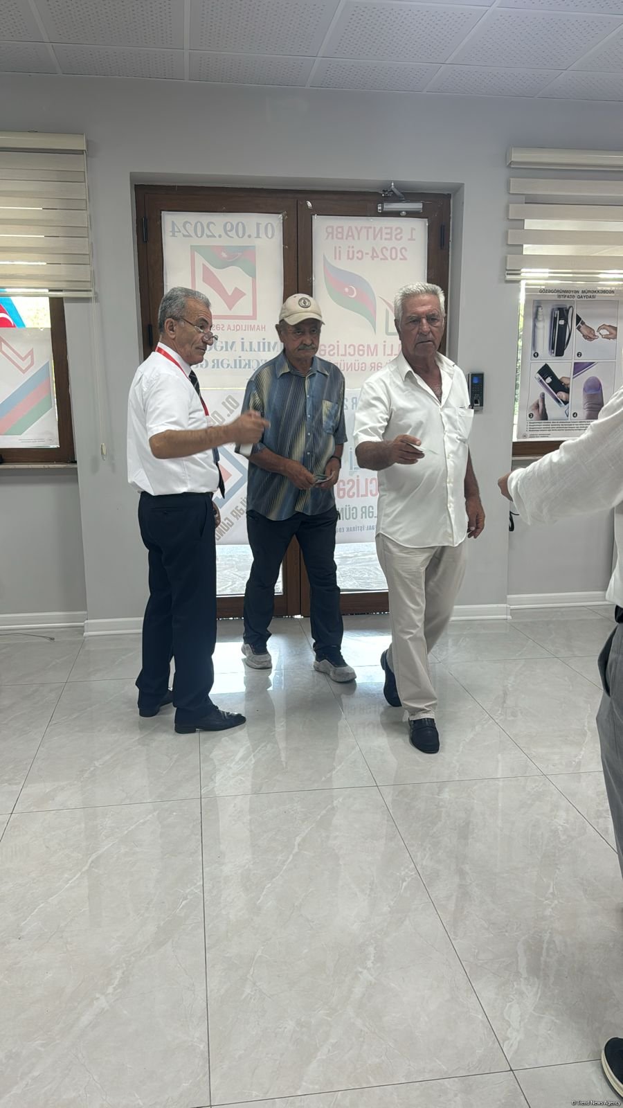 Nizami rayonunda ilk saatlardan yüksək seçici fəallığı müşahidə olunur (FOTO)