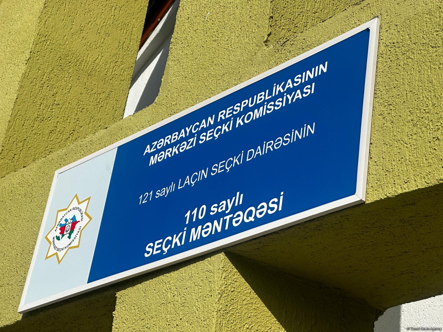 Susda seçicilər səsvermə hüququndan istifadə edirlər (FOTO)