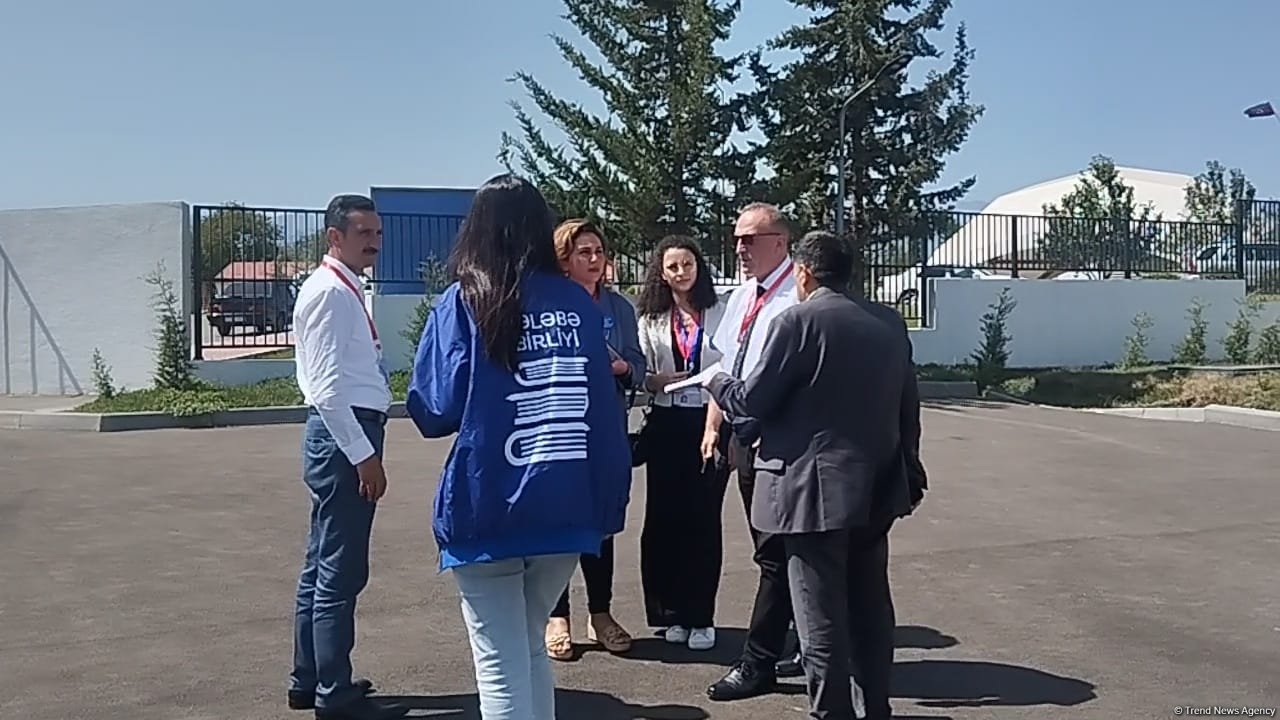Xocalı sakinləri 32 ildən sonra ilk dəfə doğma yurdlarında səs verirlər (FOTO)