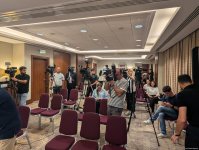 Azərbaycanda parlament seçkilərində seçicilər geniş seçim imkanlarına malik idilər - Sergey Xomenko (FOTO)
