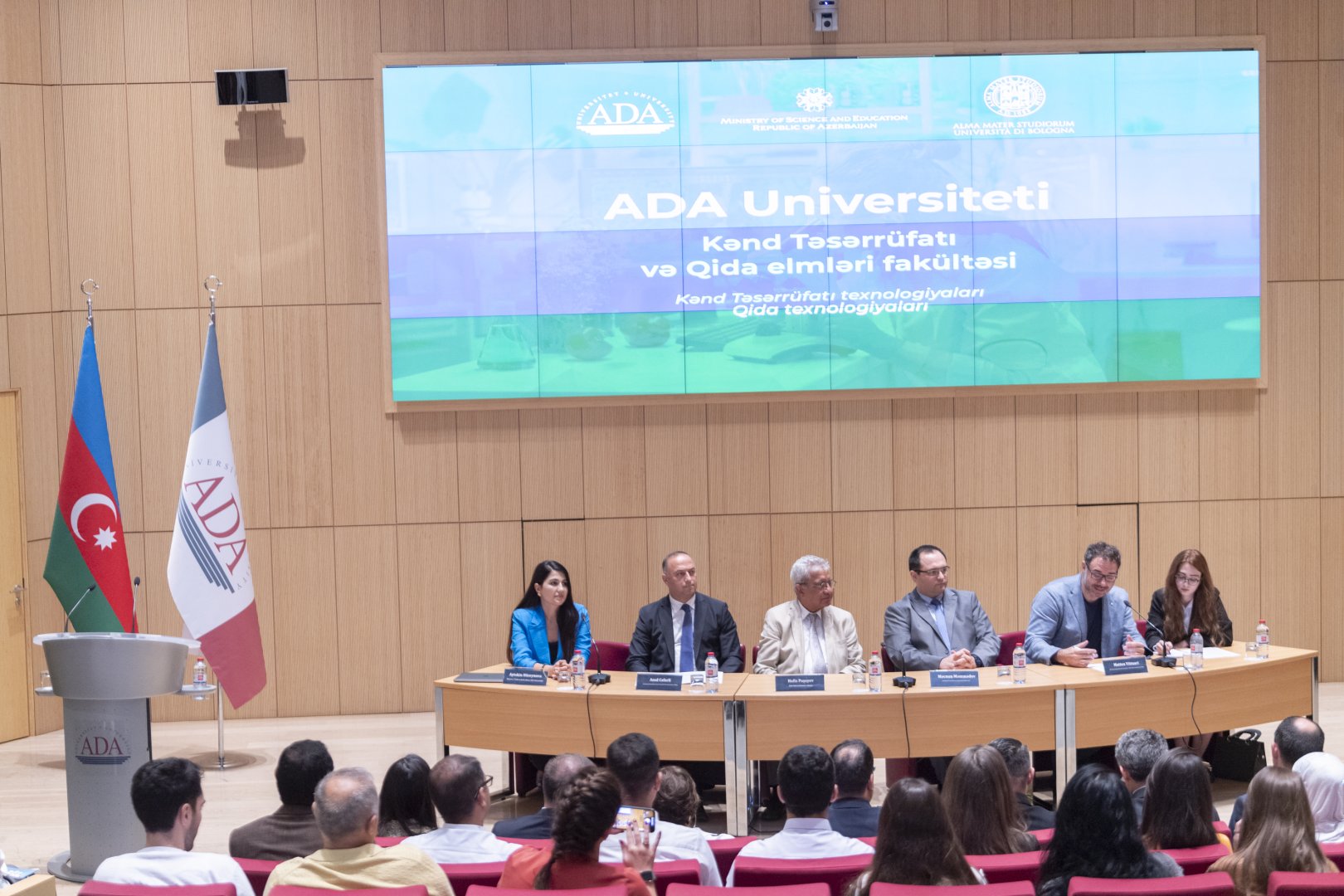ADA Universitetində İtaliya-Azərbaycan Universiteti layihəsi çərçivəsində Kənd təsərrüfatı və qida elmləri fakültəsinə qəbul olmuş bakalavr tələbələri ilə görüş keçirilib (FOTO)