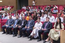 ADA Universitetində İtaliya-Azərbaycan Universiteti layihəsi çərçivəsində Kənd təsərrüfatı və qida elmləri fakültəsinə qəbul olmuş bakalavr tələbələri ilə görüş keçirilib (FOTO)