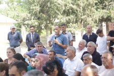 Xaçmazın Manafoba kəndində səyyar qəbul keçirilib (FOTO)