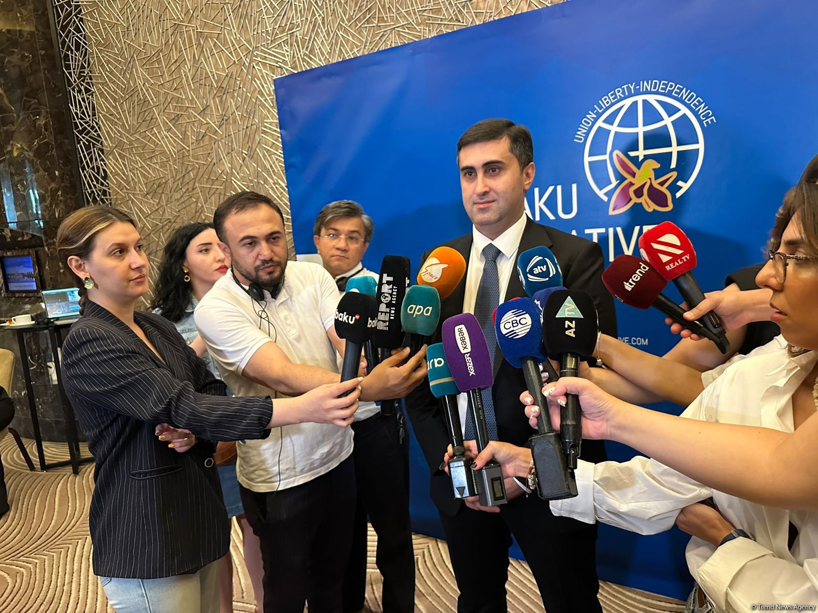 Bakıda Fransanın işğalı altında olan Mayot adasına həsr olunmuş beynəlxalq konfransda yekun bəyanat qəbul edildi (FOTO) (YENİLƏNİB)