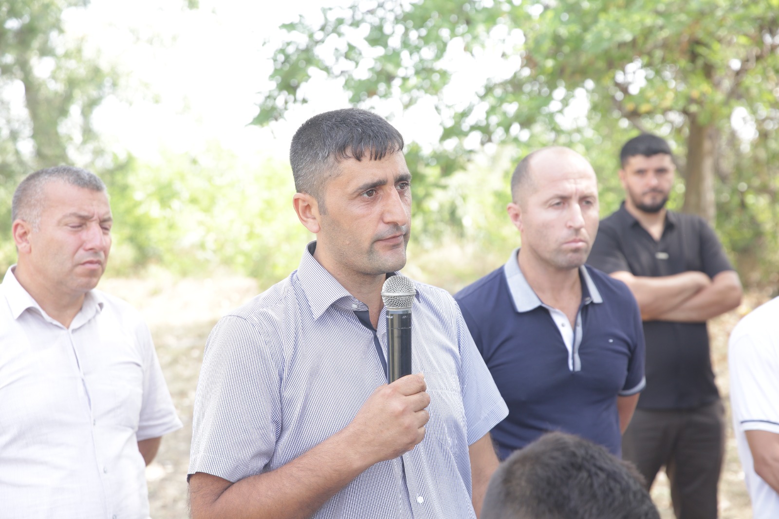 Xaçmazın Manafoba kəndində səyyar qəbul keçirilib (FOTO)