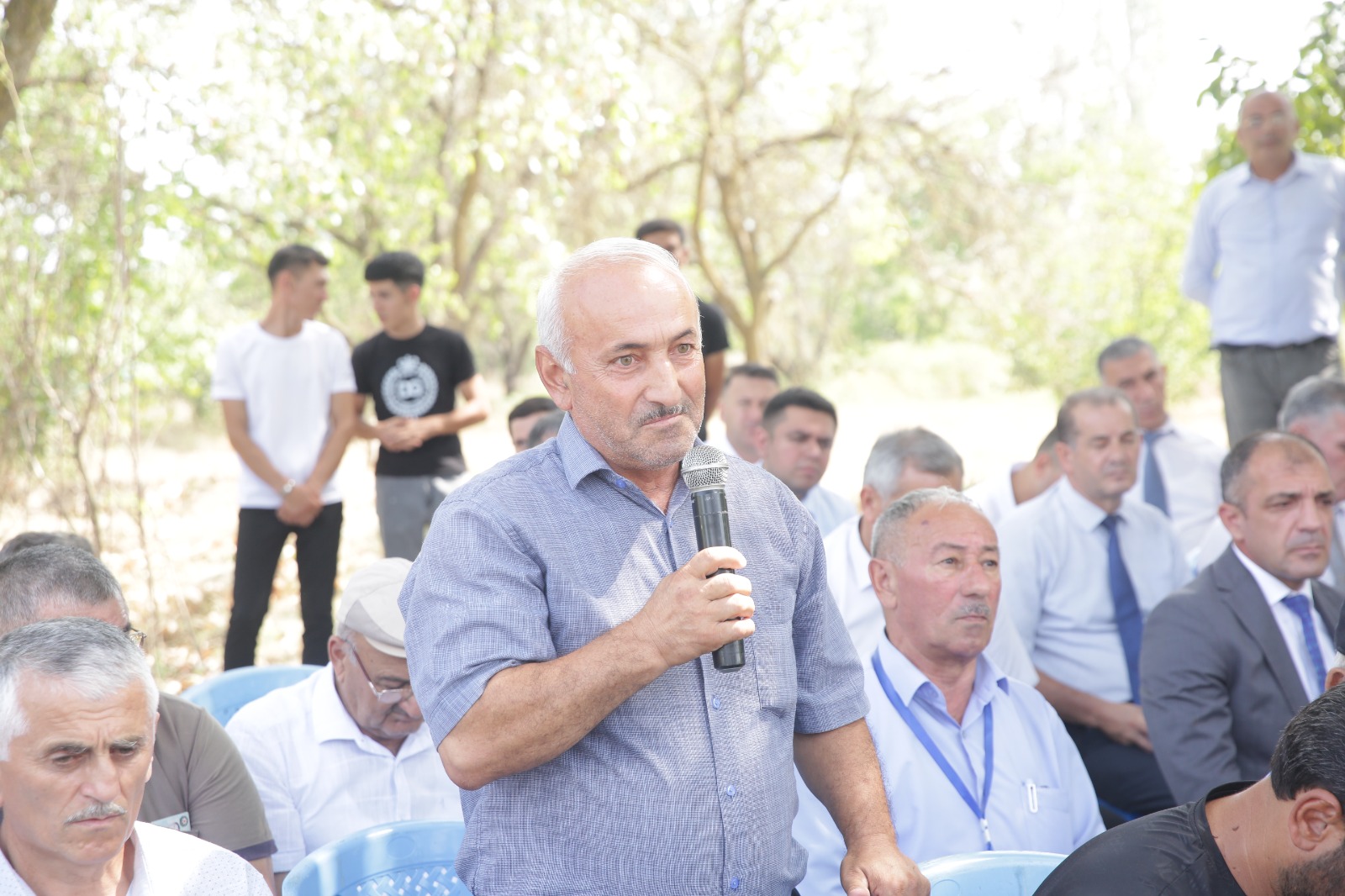 Xaçmazın Manafoba kəndində səyyar qəbul keçirilib (FOTO)