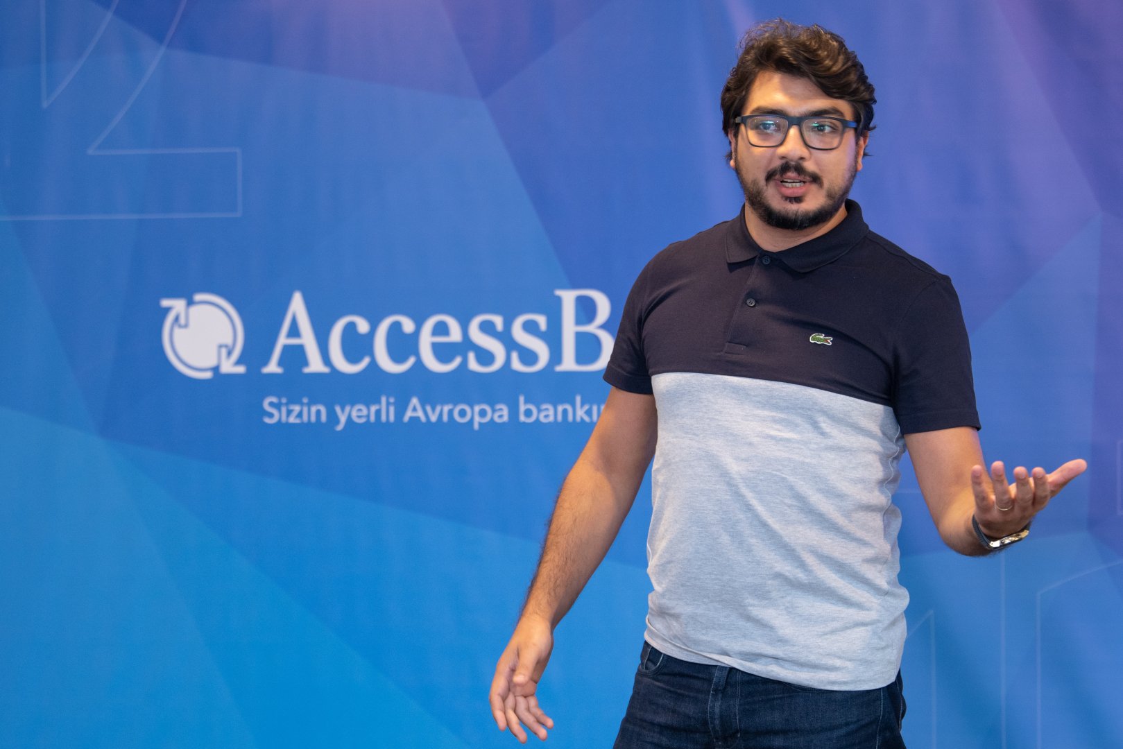 AccessBank “IT Yay Məktəbi” və “Yay Təcrübə Proqramı”- nın uğurla başa çatdığını elan edir
