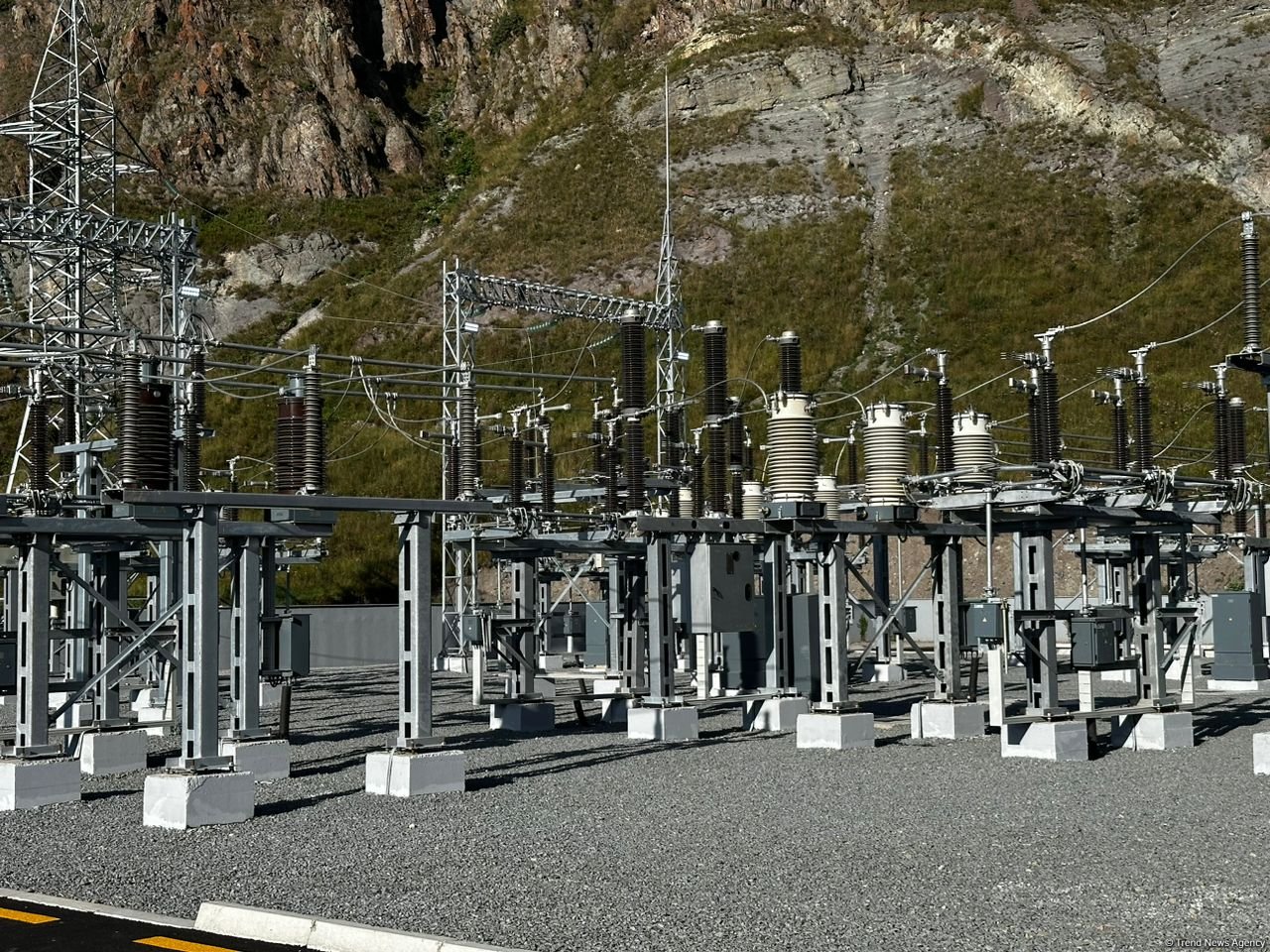 “İstisu” yarımstansiyası “İstisu” sanatoriyasının və “İstisu” mineral su zavodunun elektrik təchizatına xidmət edəcək (FOTO)