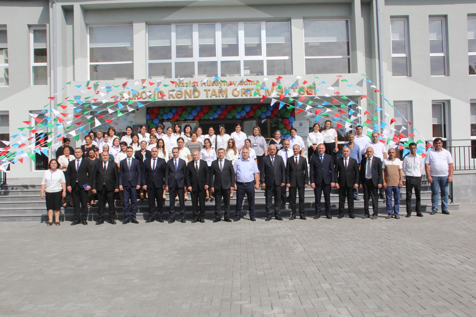 Regionlarda məktəb açılışları olub (FOTO)
