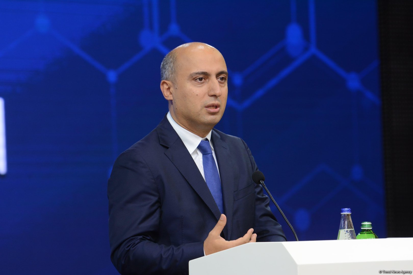 Hazırda Azərbaycanda 90 %-dən artıq məktəb təmirlidir - Emin Əmrullayev