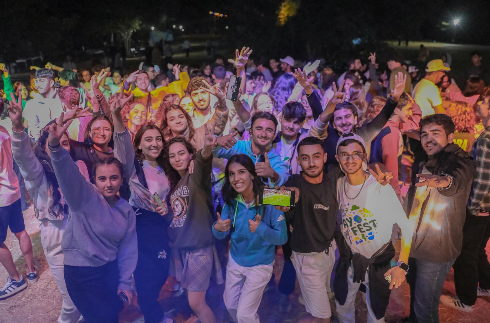 2000-dən çox gəncin iştirak etdiyi “Yay Fest” uğurla yekunlaşıb (FOTO)