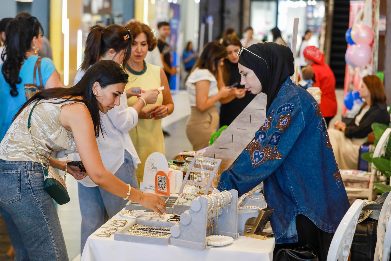 İZ Community Qadınların biznes cəmiyyəti "İZ EDU FEST" təhsil festivalını keçirib (FOTO)