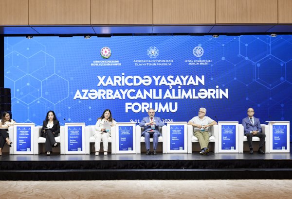 Bakıda Xaricdə Yaşayan Azərbaycanlı Alimlərin Forumu öz işini davam etdirir (FOTO)