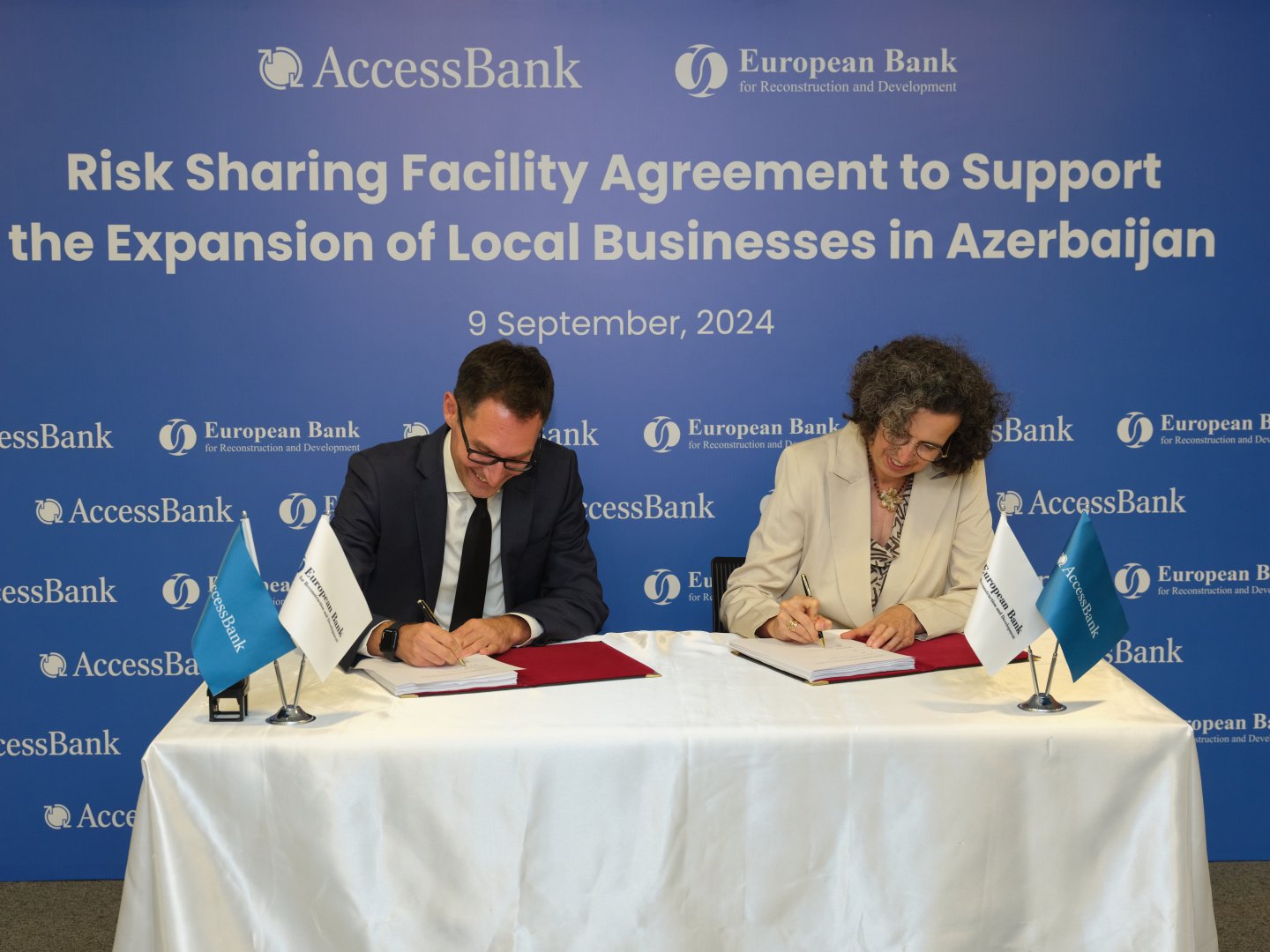 AYİB Azərbaycanda AccessBank ilə əməkdaşlığını gücləndirir (FOTO)