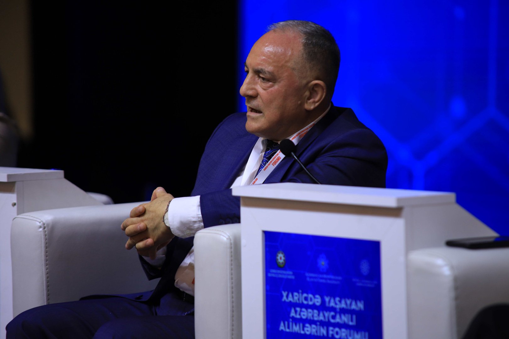 Bakıda Xaricdə Yaşayan Azərbaycanlı Alimlərin Forumu öz işini davam etdirir (FOTO)