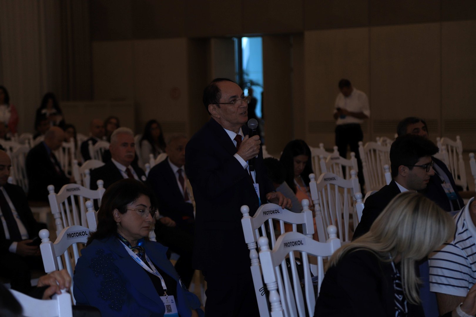 “Qlobal akademik şəbəkənin qurulması: yerli universitet və elmi tədqiqat institutlarının inkişafı üçün yeni yanaşmalar” mövzusunda panel müzakirəsi aparılıb (FOTO)