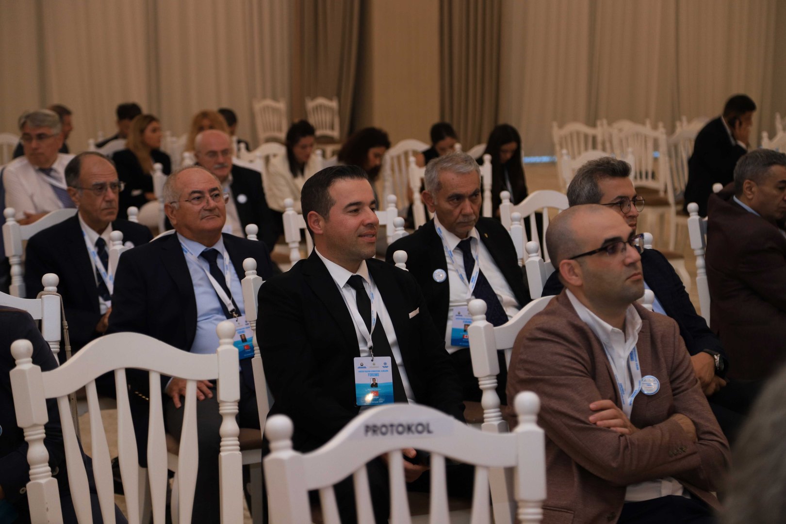 “Qlobal akademik şəbəkənin qurulması: yerli universitet və elmi tədqiqat institutlarının inkişafı üçün yeni yanaşmalar” mövzusunda panel müzakirəsi aparılıb (FOTO)