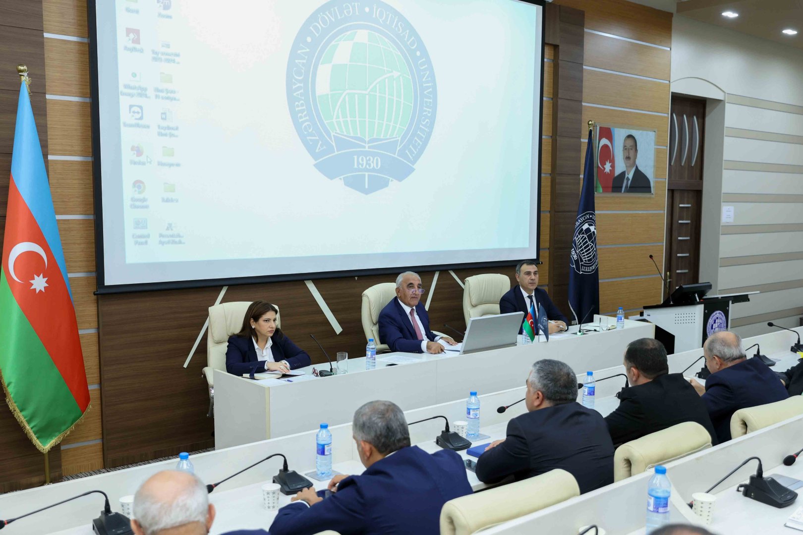 UNEC-in Elmi Şurasının yeni tədris ilində ilk iclası keçirilib
