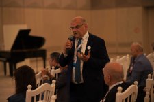“Qlobal akademik şəbəkənin qurulması: yerli universitet və elmi tədqiqat institutlarının inkişafı üçün yeni yanaşmalar” mövzusunda panel müzakirəsi aparılıb (FOTO)