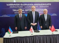Batumidə Azərbaycan-Gürcüstan-Türkiyə müdafiə nazirlərinin 11-ci üçtərəfli görüşü keçirilib (FOTO)