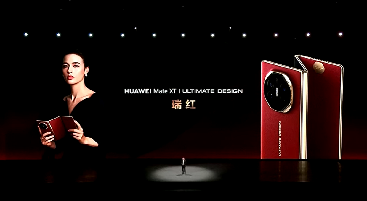 "Huawei" 3 qat qatlanan smartfonunu təqdim etdi