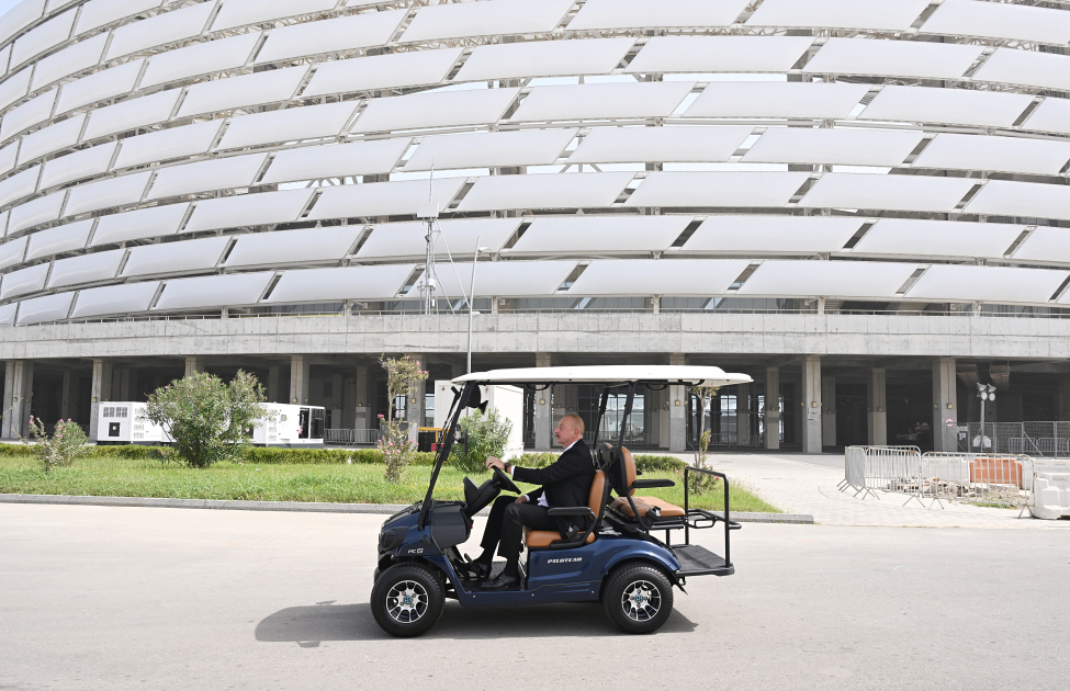 Prezident İlham Əliyev Bakı Olimpiya Stadionunun ərazisində COP29-a hazırlıqla bağlı görülən işlərlə tanış olub (FOTO/VİDEO)