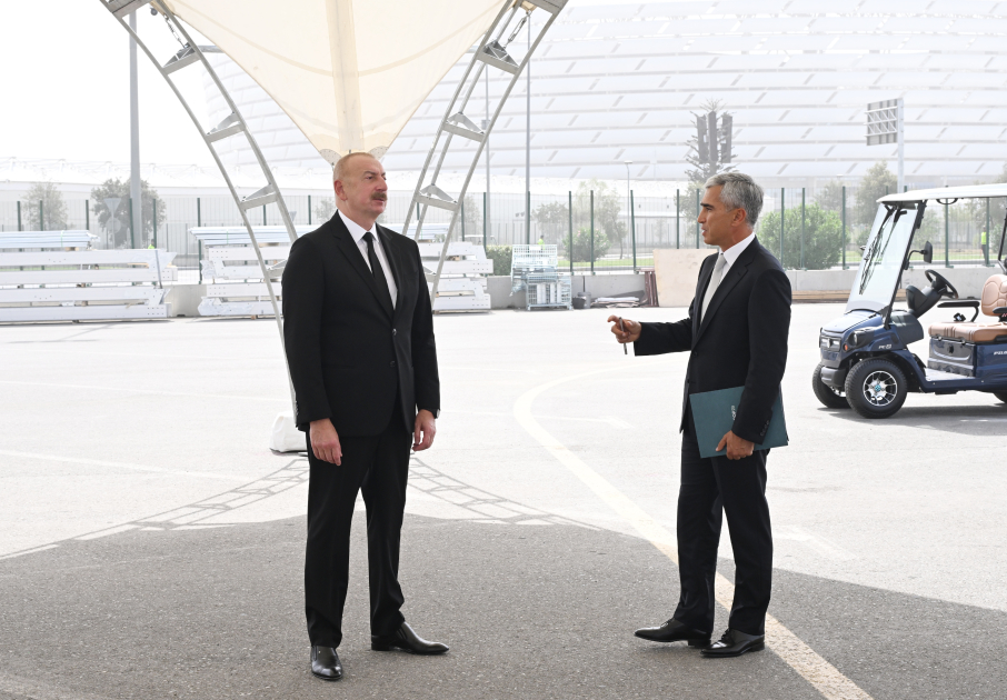 Prezident İlham Əliyev Bakı Olimpiya Stadionunun ərazisində COP29-a hazırlıqla bağlı görülən işlərlə tanış olub (FOTO/VİDEO)